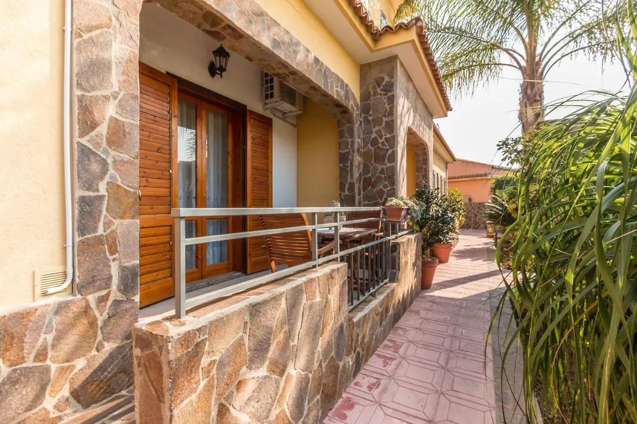Yellow-House 100 Meters From The Sandy Beach Avola 0*,  Italy
