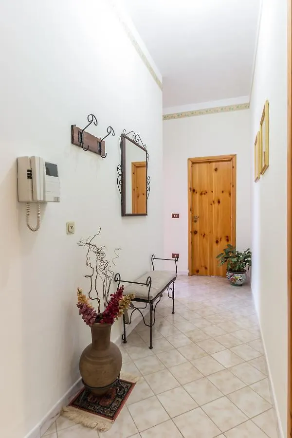 Holiday home Yellow-House 100 Meters From The Sandy Beach Avola
