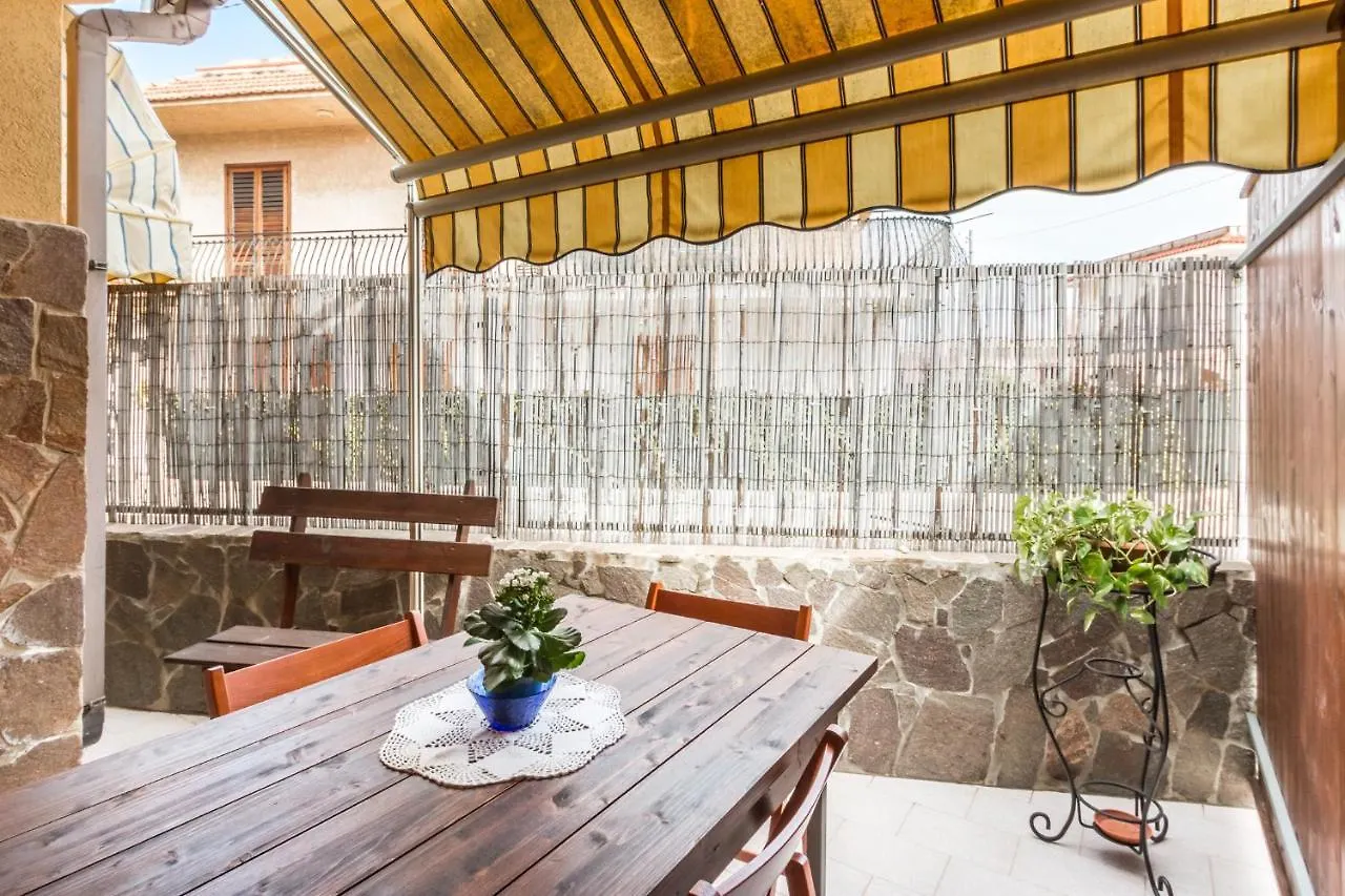 Holiday home Yellow-House 100 Meters From The Sandy Beach Avola