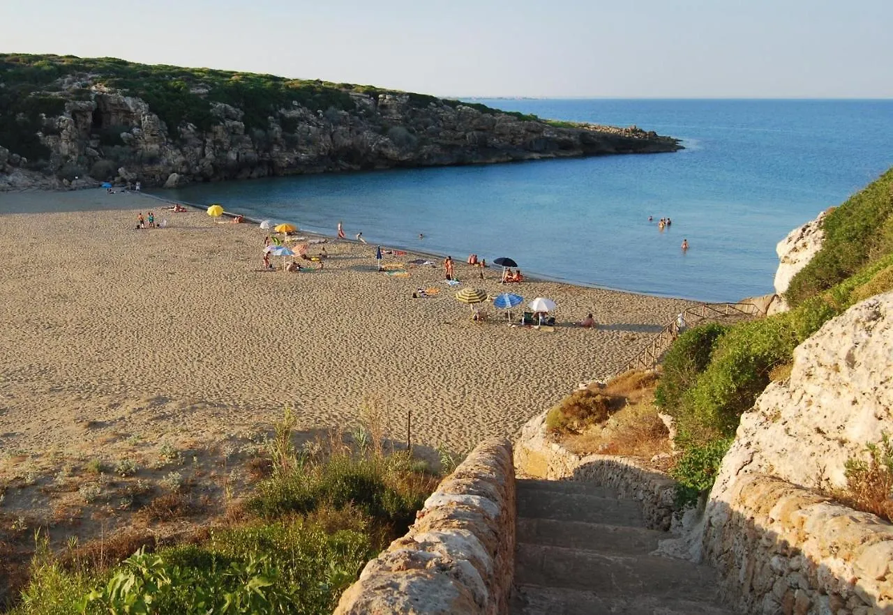 Dom wakacyjny Yellow-House 100 Meters From The Sandy Beach Avola