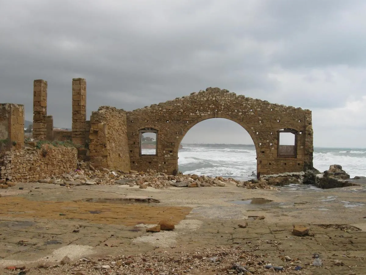 Dom wakacyjny Yellow-House 100 Meters From The Sandy Beach Avola